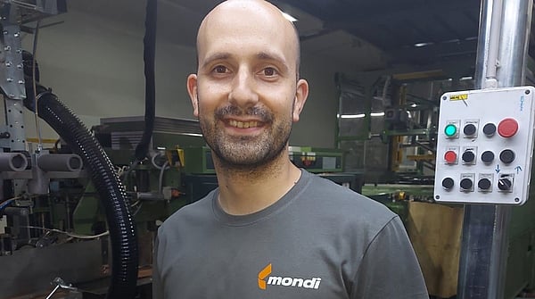 Dušan R. Milosavljević Bottomer machine operator