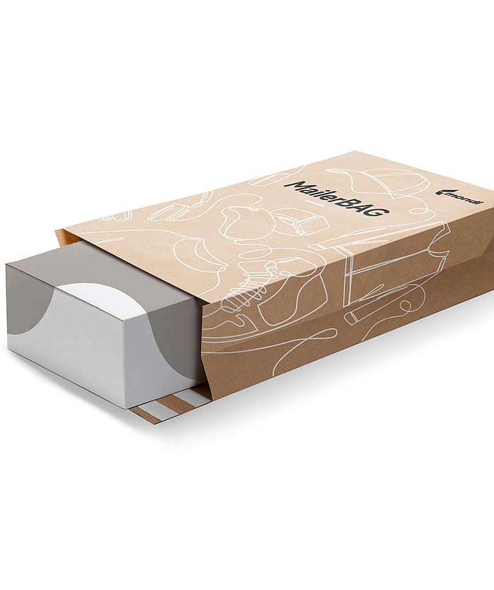 A Mondi re/cycle MailerBAG with a box inside.