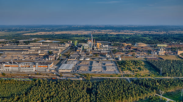 Mondi Świecie containerboard paper mill from above